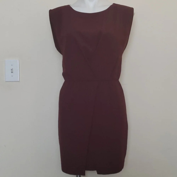 Halston Heritage Cap Sleeve Crepe Dress - Picture 2 of 16